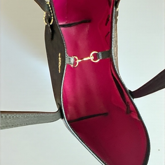 ✨ Coach City Zip Tote – Brown Signature Canvas with Hot Pink Lining ✨ - Picture 7 of 13